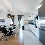 Vista Deluxe Apartament