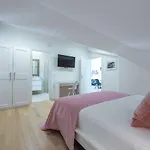 Vista Deluxe Apartament *