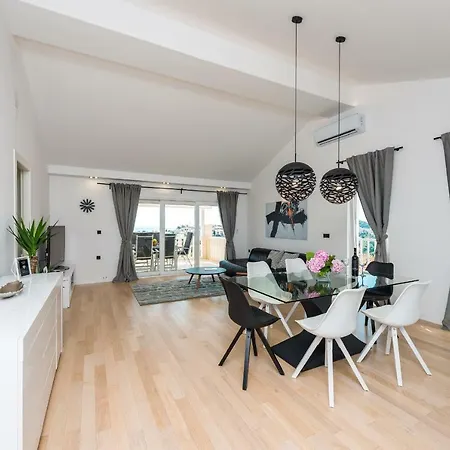 Apartamento Vista Deluxe *